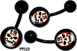 titan_blackline_schwarz_piercingstecker_mit_totankopf_logo